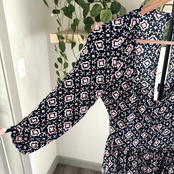 Hollister Boho Bohemian Print Mini Dress M V Neck Back Cutout Festival - Picture 4 of 8